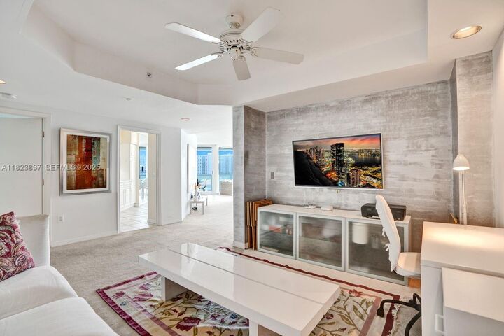 Property Photo:  16400 Collins Ave 544  FL 33160 