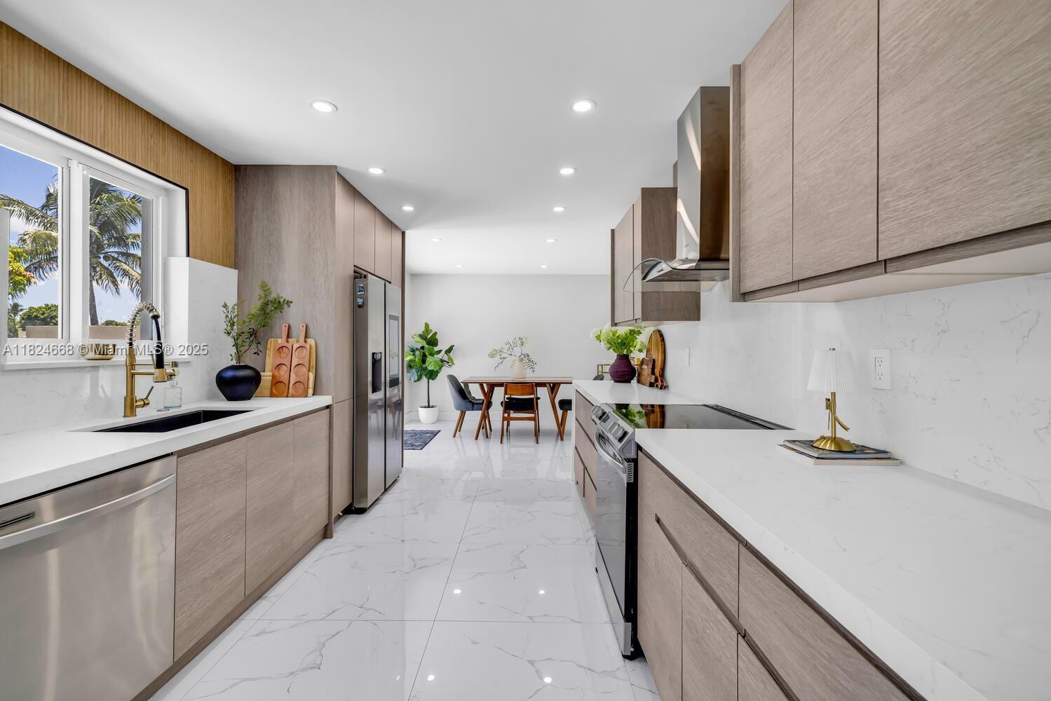 Property Photo: 9650 SW 9th Ct FL 33025