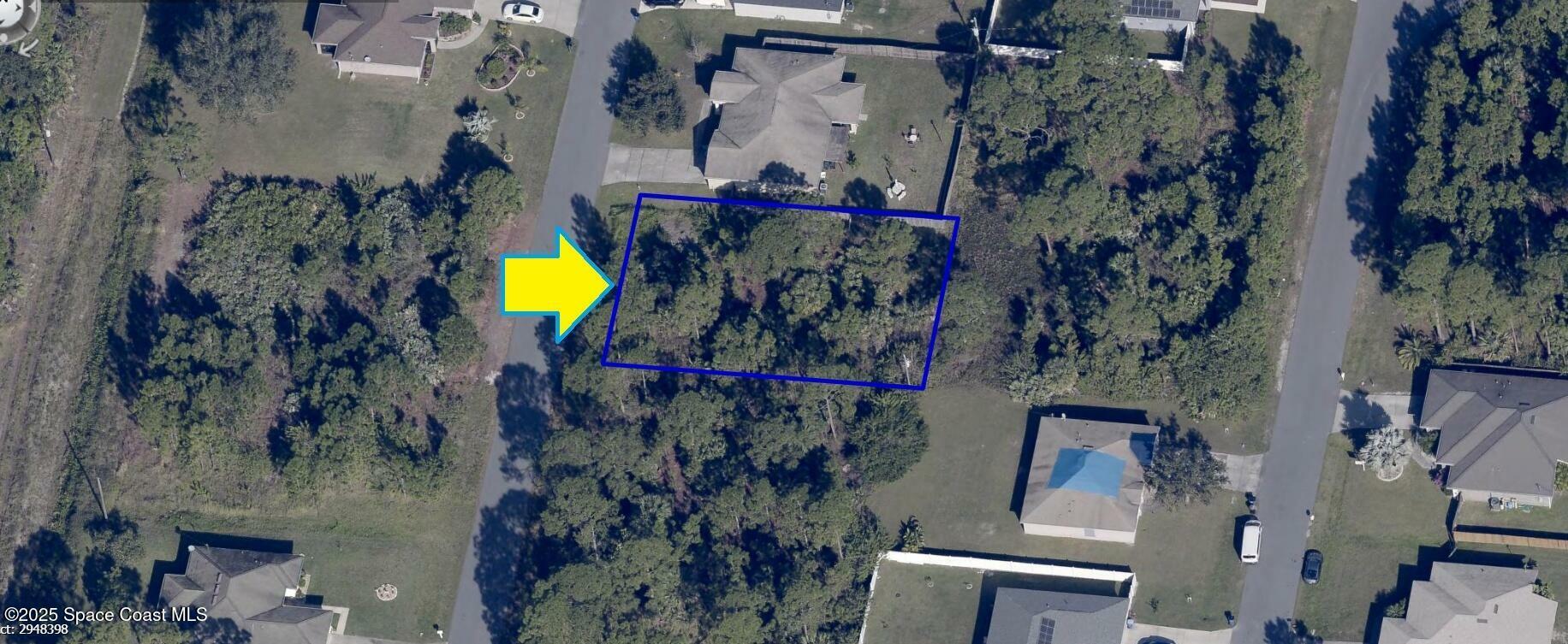 Property Photo: 2861 Hagdom Avenue SE FL 32909