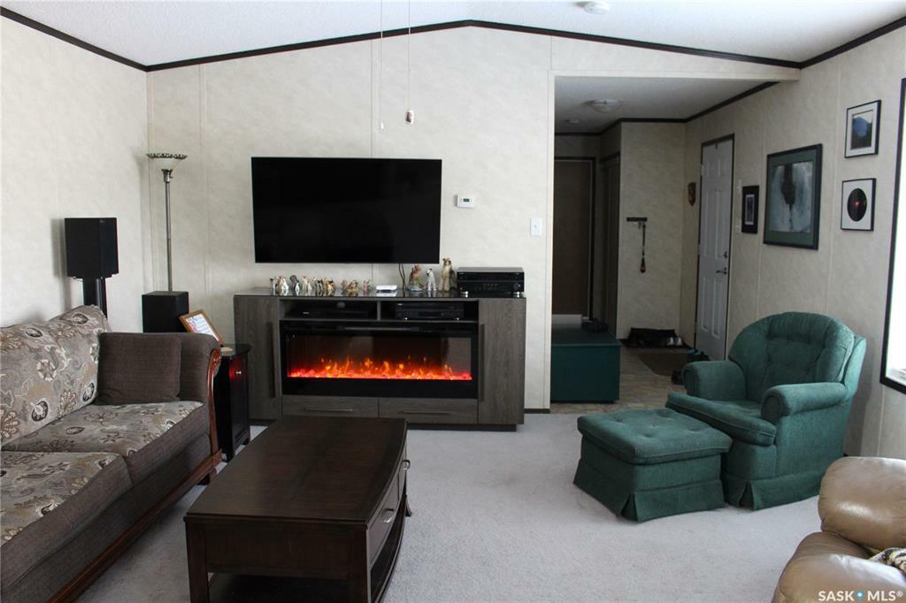 Property Photo:  226 13th Street  SK S0K 2A0 