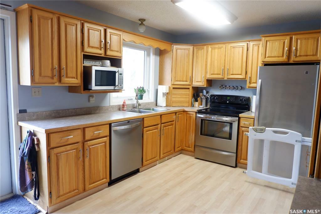 Property Photo: 1018 Granville Avenue SK S0H 0B0