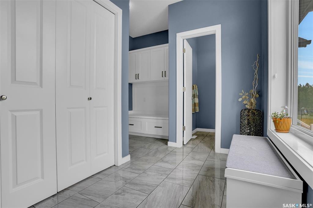Property Photo:  410 Hanley Crescent  SK S0G 3Z0 