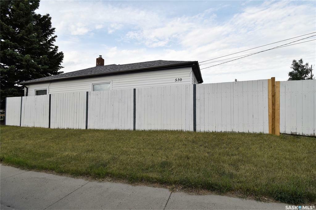 Property Photo: 530 Eva Street SK S4A 1N8