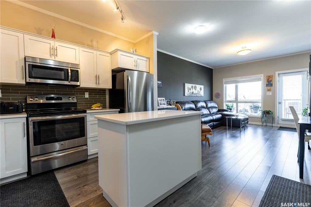 545 Hassard Close 215  Saskatoon SK S7L 6V3 photo