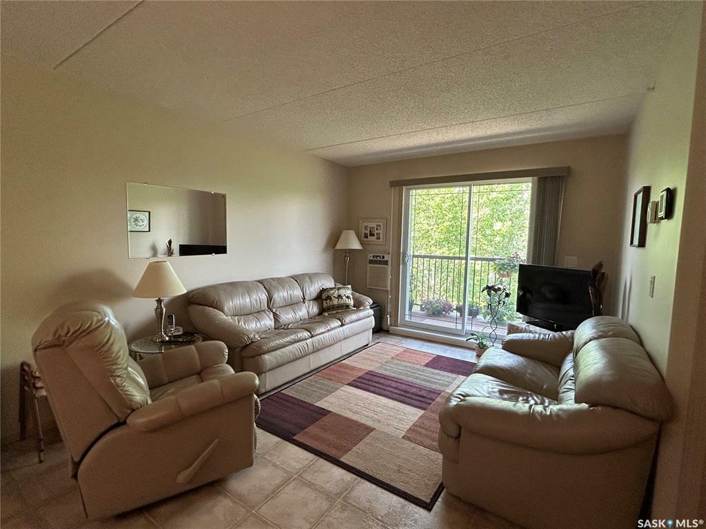 Property Photo: 1140 Main Street 305 SK S0K 2A0