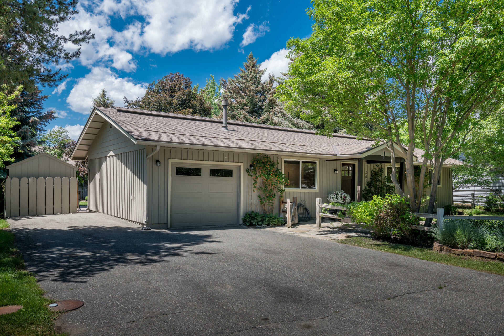 Property Photo: 361 Pocahontas Dr ID 83333