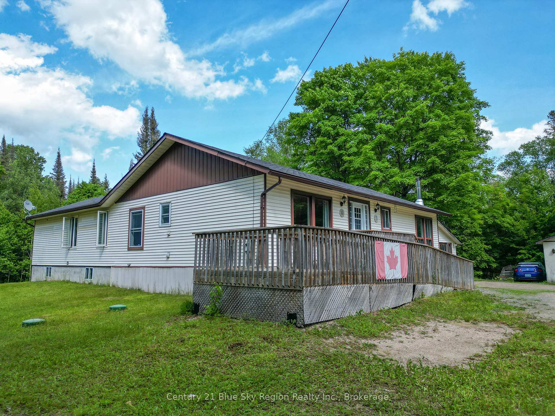 Property Photo: 927 Albert Street N ON P0A 1Z0