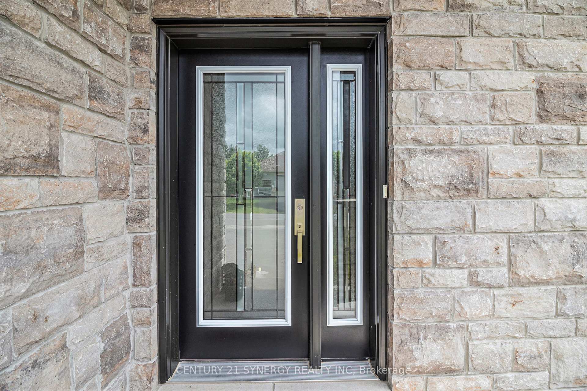 Property Photo: 22 Richer Street ON K0A 1R0