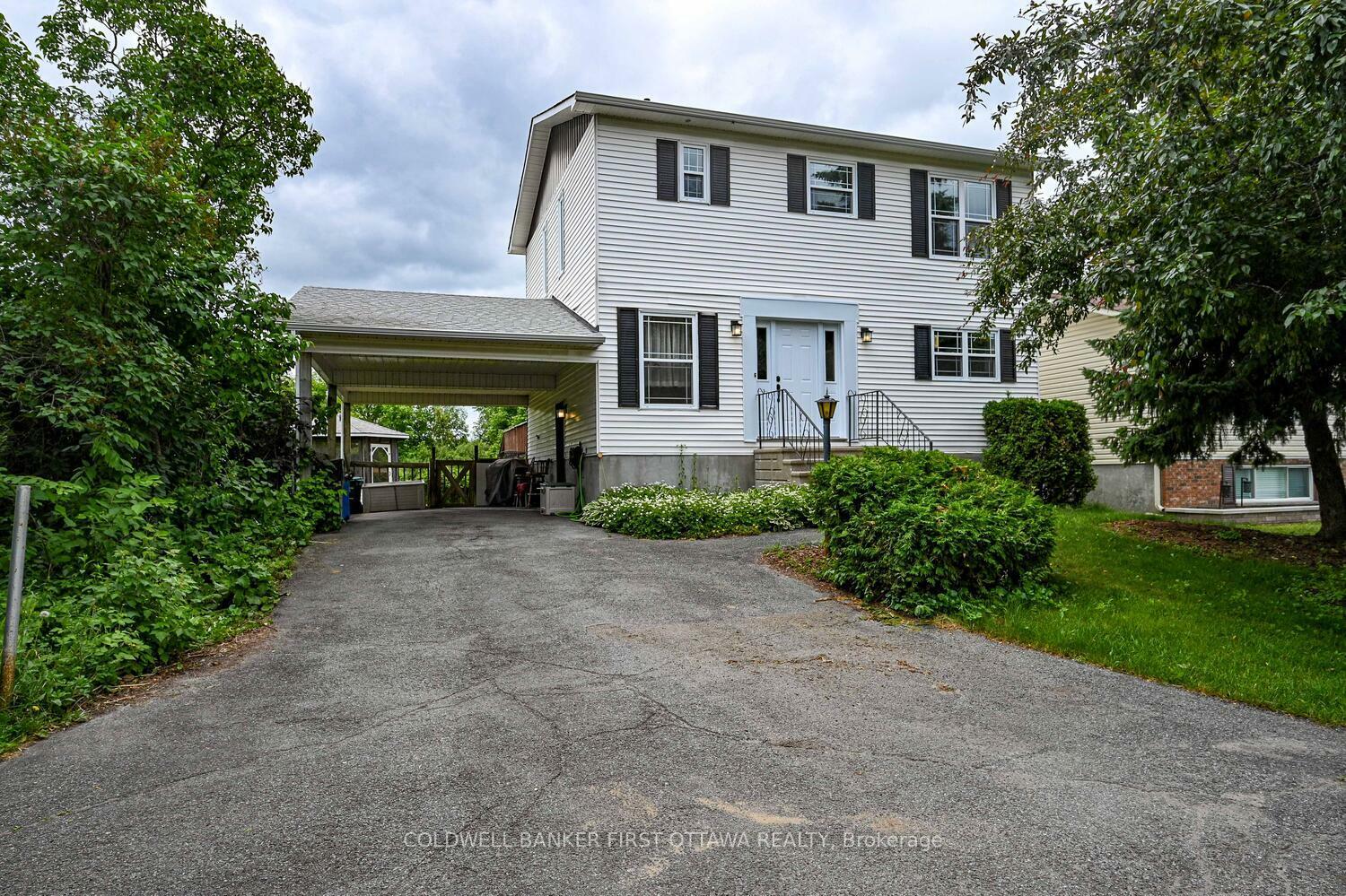 22 Poole Creek Crescent  Stittsville - Munster - Richmond ON K2S 1G4 photo