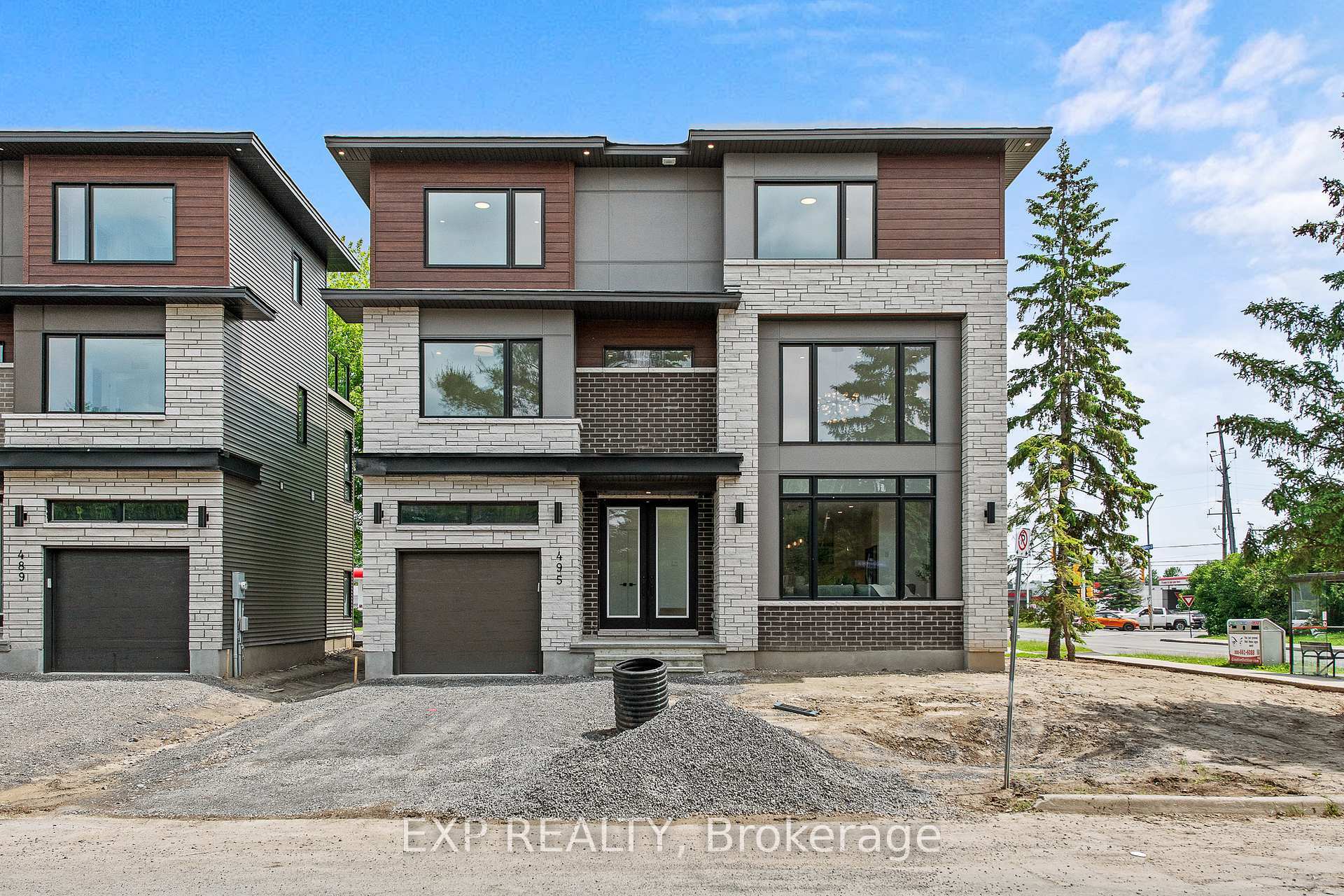 Photo de la propriété: 495 Duvernay Drive ON K1E 2N7
