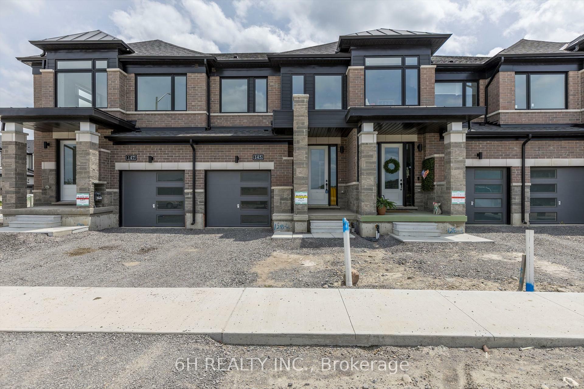 145 Pike Street  Peterborough North ON K9K 0J5 photo