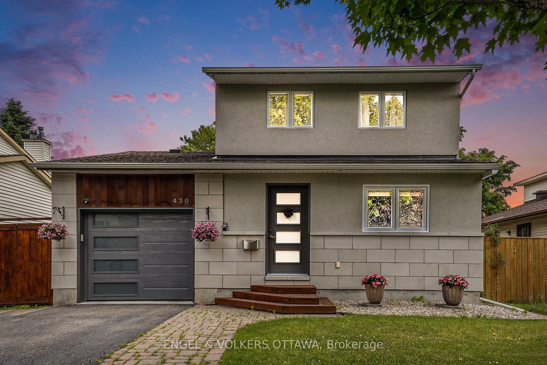 Photo de la propriété: 430 Duvernay Drive ON K1E 2N8