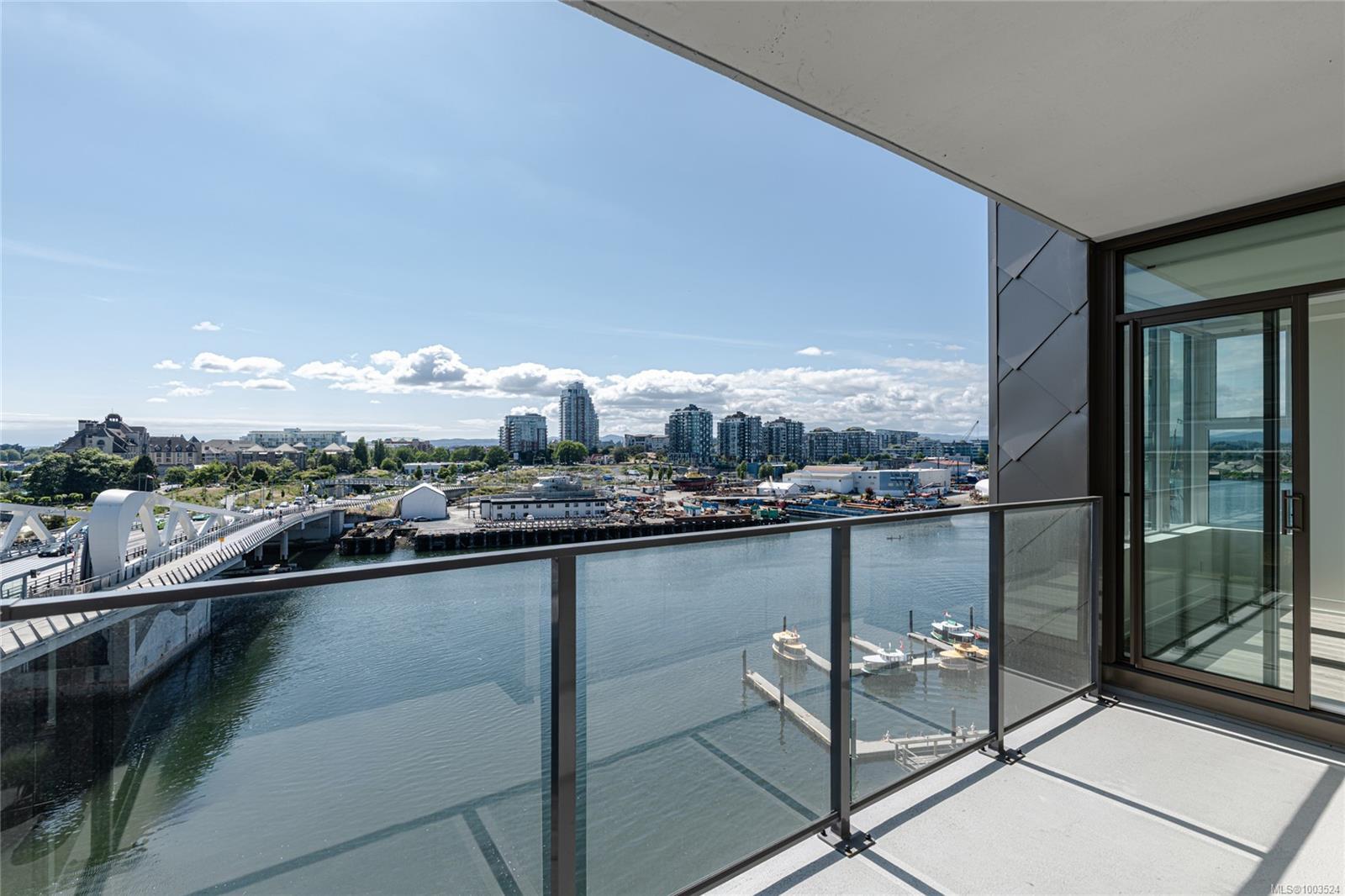 Property Photo: 1628 Store St 822 BC V8W 0H1