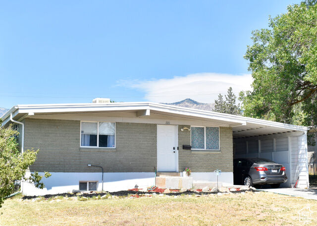 Property Photo:  720 E 850 N  UT 84404 