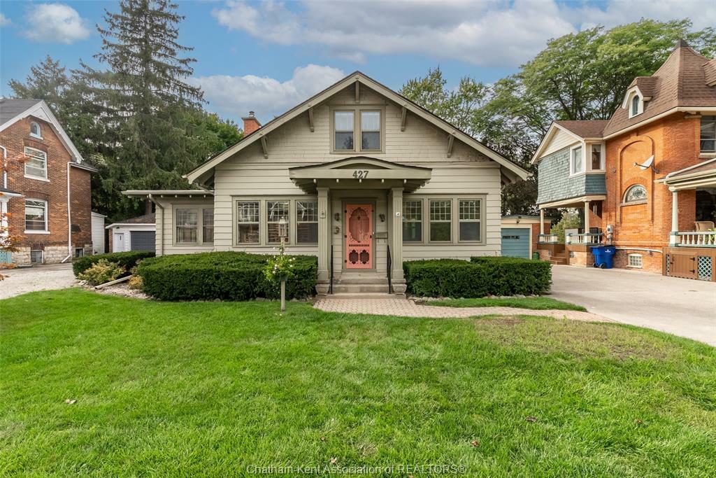 Property Photo: 427 King Street West ON N7M 1G3