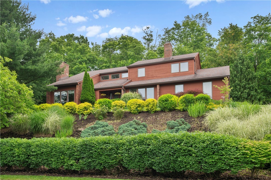 Property Photo: 2507 Sarah Ct PA 15668