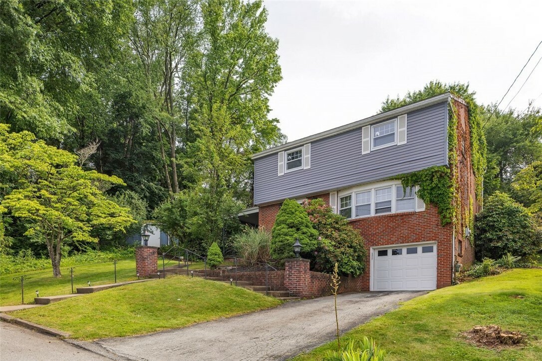 Property Photo: 134 Franklin Dr PA 15601