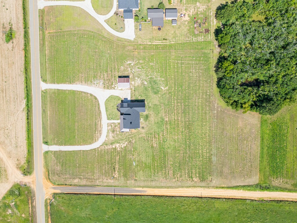 Property Photo: 359 Carlton Road GA 31744