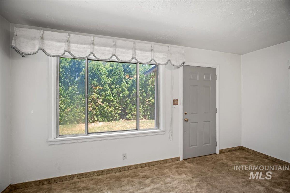 Property Photo:  115 E Clark Ave  ID 83686 