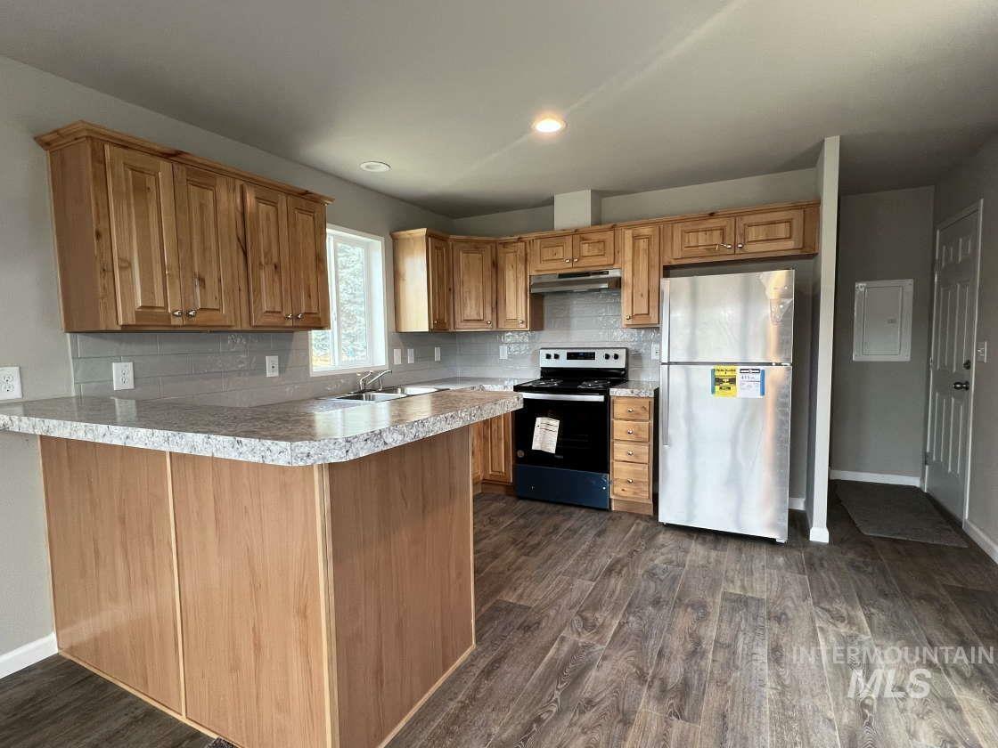 Property Photo: 2015 6th Ave 111 WA 99403