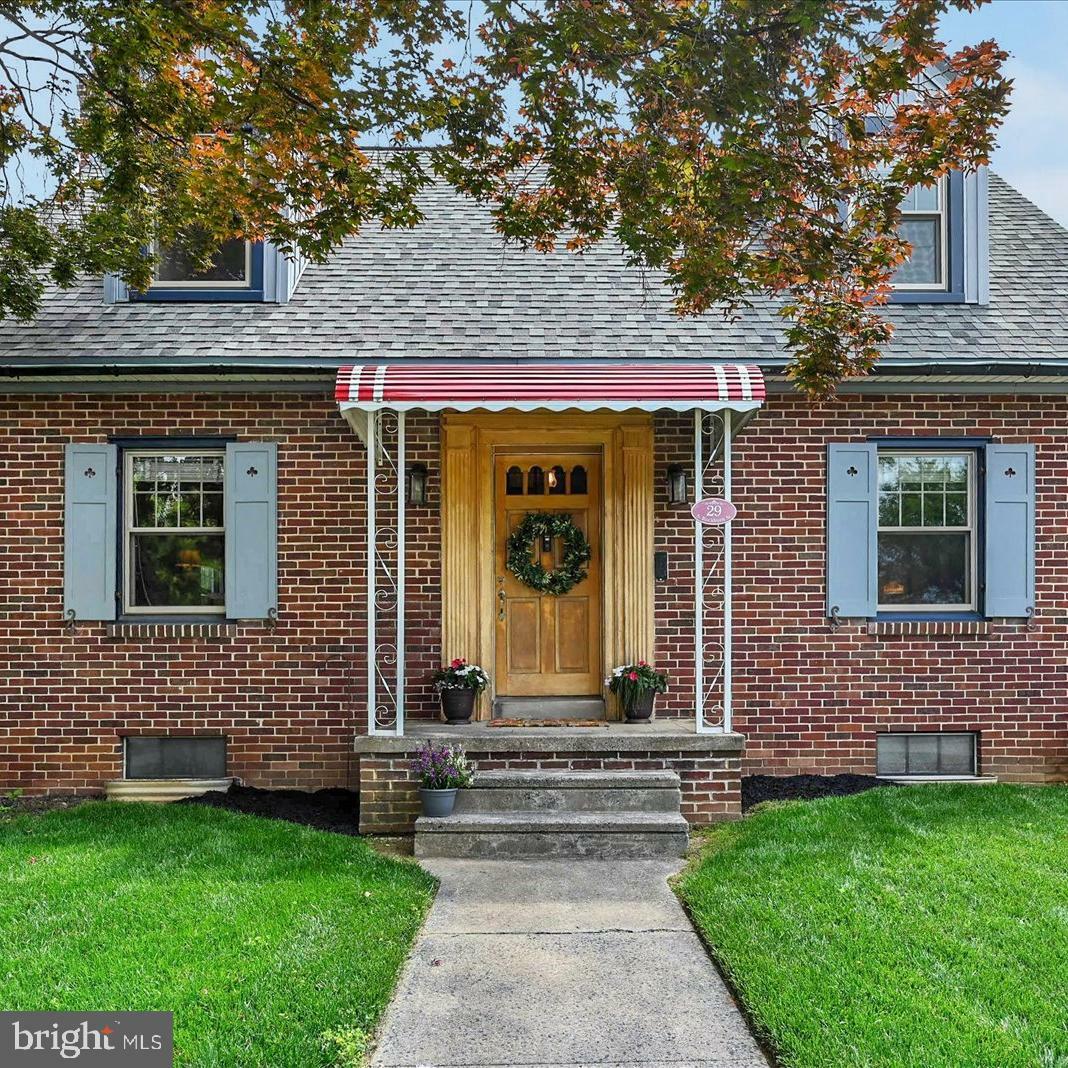 Property Photo: 29 S Rockburn Street PA 17402