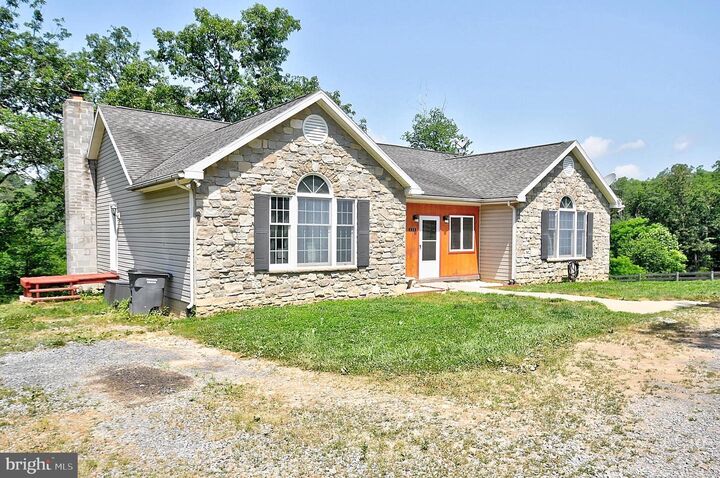 Property Photo:  121 Sweetbriar Lane  VA 22603