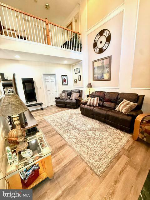Property Photo:  4 Sandstone Road  NJ 08520 