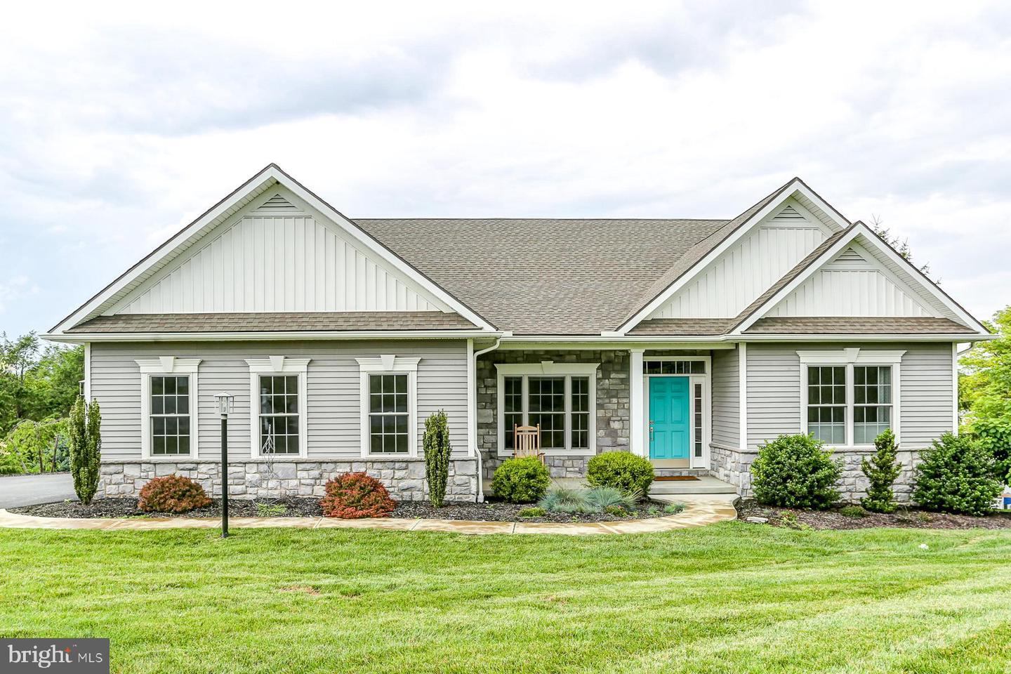 17 Beckleys Corner  Lebanon PA 17042 photo