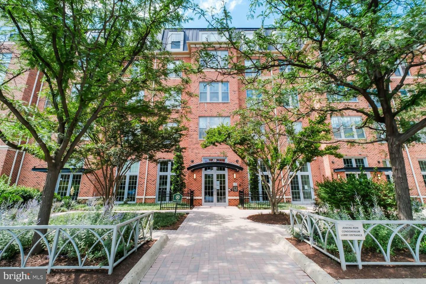 Property Photo: 1391 Pennsylvania Avenue SE 247 DC 20003