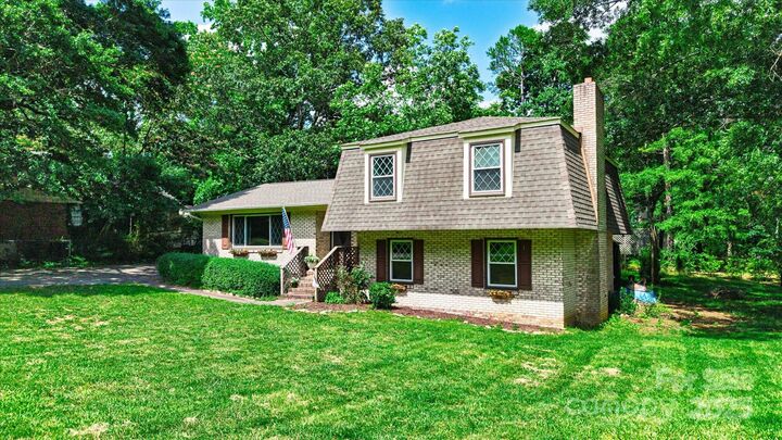 Property Photo: 121 Pelham Lane SC 29715
