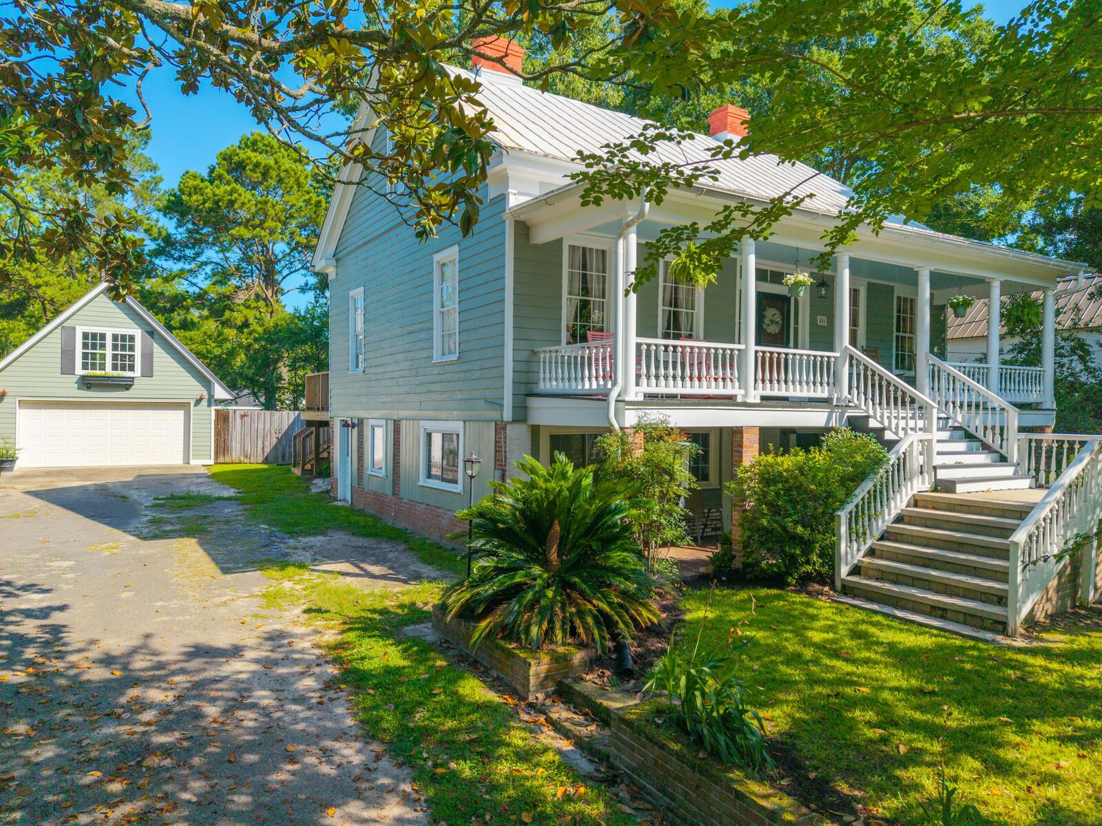 Property Photo: 406 S Gum Street SC 29483