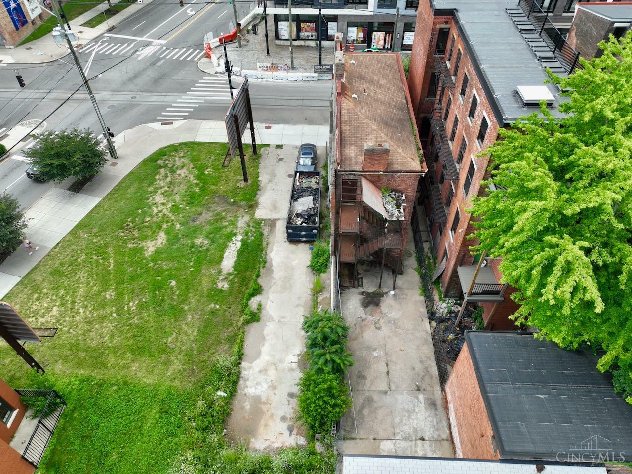 Property Photo: 1604 Elm Street OH 45202