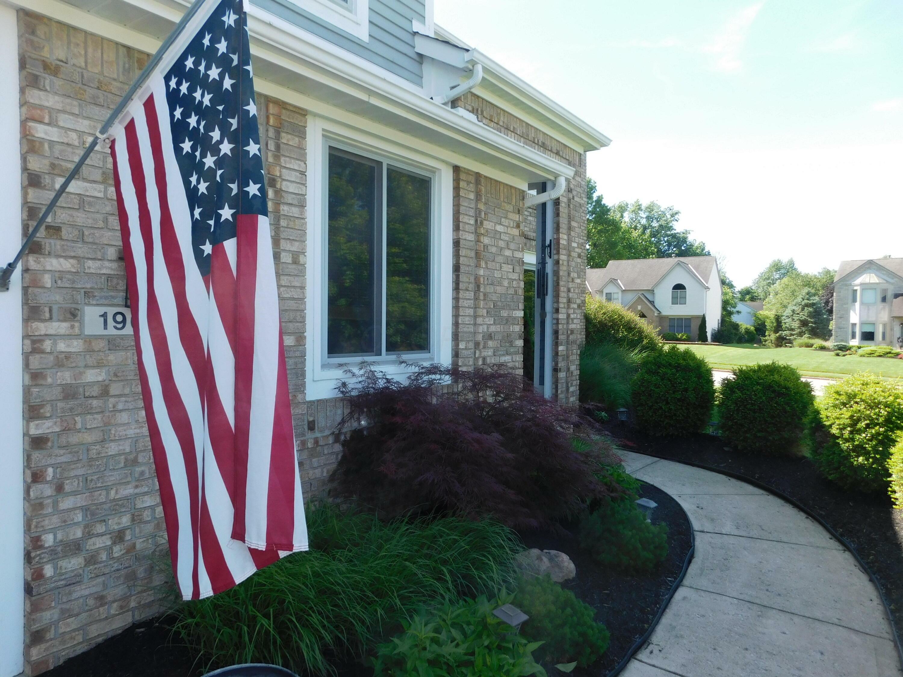 Property Photo: 1966 Sherring Court OH 43068