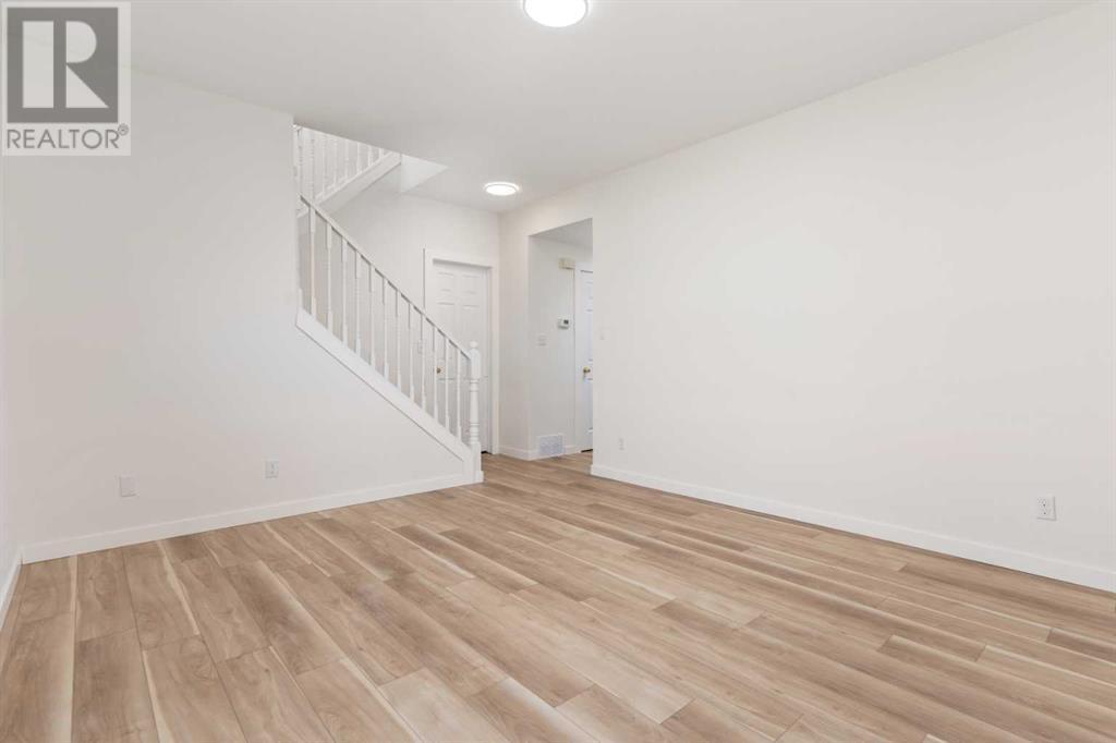 Property Photo:  5205 52 Ave  AB T4V 3G3 