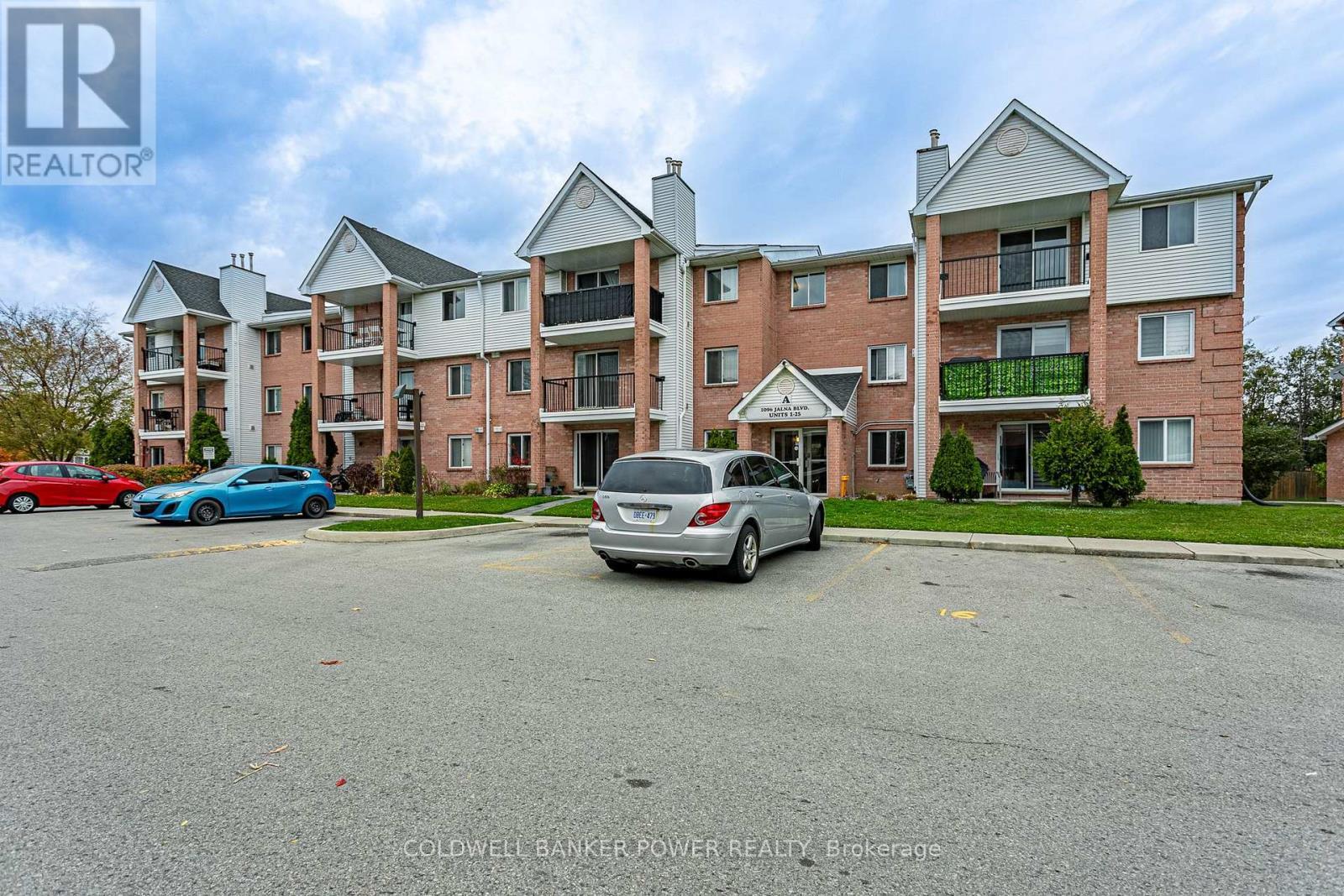 Property Photo:  1096 Jalna Boulevard 21  ON N6E 3B8 