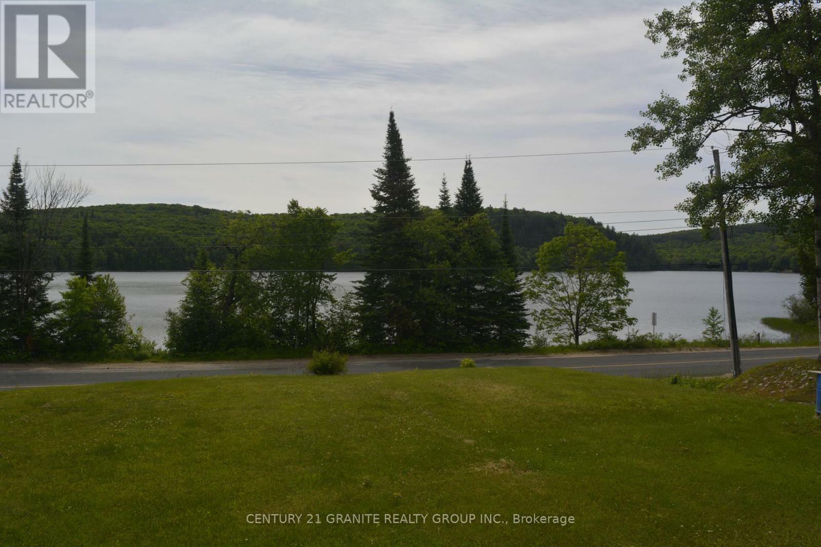 Photo de la propriété: 3338 South Baptiste Lake Road ON K0L 2A0