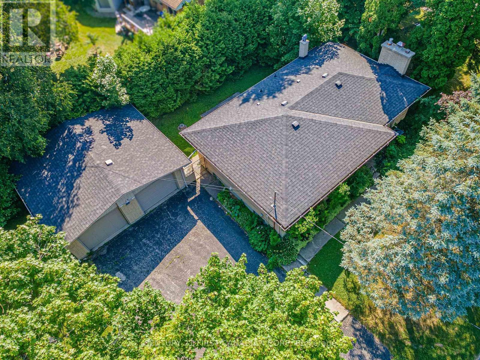Property Photo:  15 Ranson Drive  ON N6G 1V7 