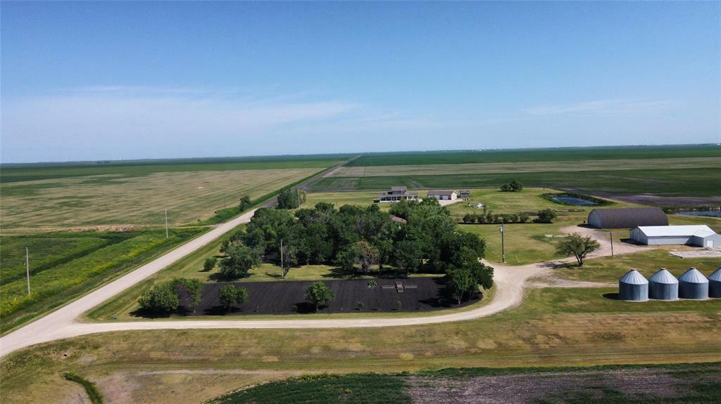 Photo de la propriété: 32071 2 Road East MB R0G 1W0