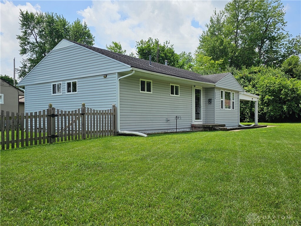Property Photo:  2224 Vale Drive  OH 45420 