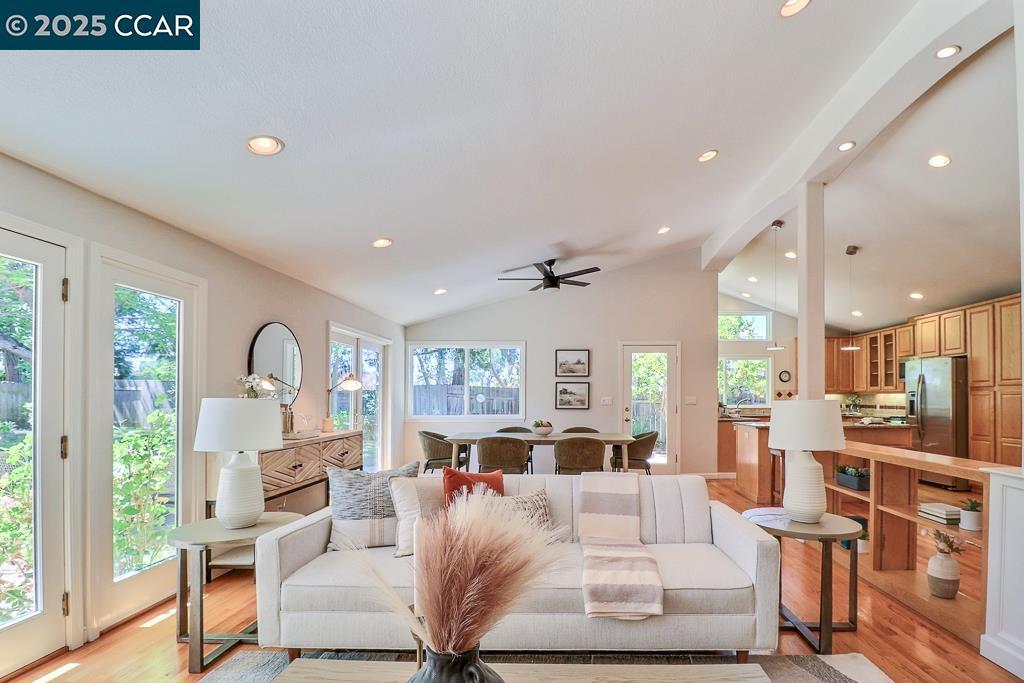 Property Photo: 2317 Trotter Way CA 94596