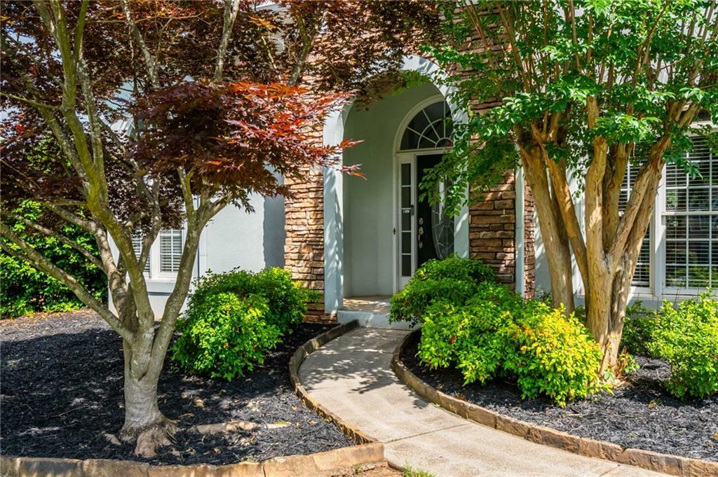 Property Photo: 2000 Settindown Drive GA 30075