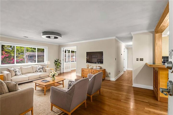 Property Photo: 115 Biscayne Drive NW E3 GA 30309