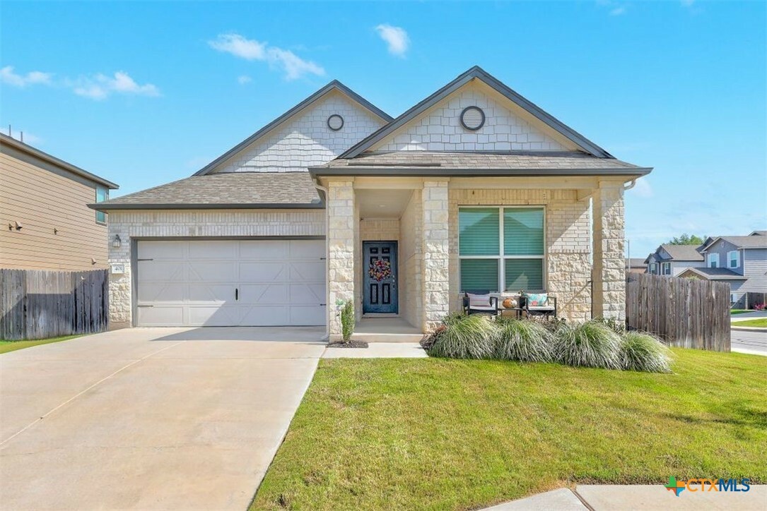 Property Photo:  401 Thunder Valley Trail  TX 78626 