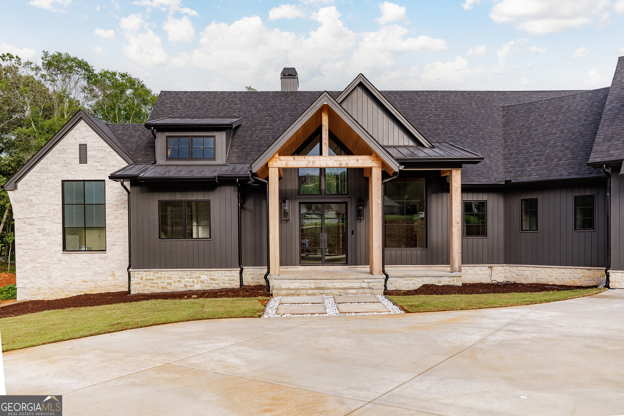 Property Photo: 123 Carlota Way GA 30643
