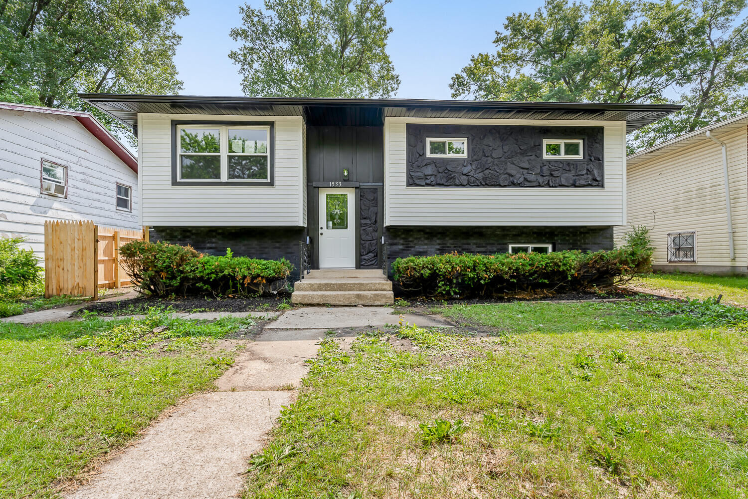 Property Photo:  1533 Porter Street  IN 46406 