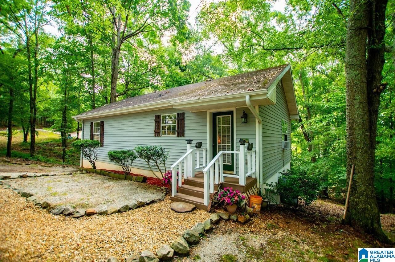 Property Photo: 573 Poplar Place Drive AL 36278