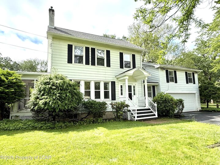 208 Prospect Road  Mountain Top PA 18707 photo