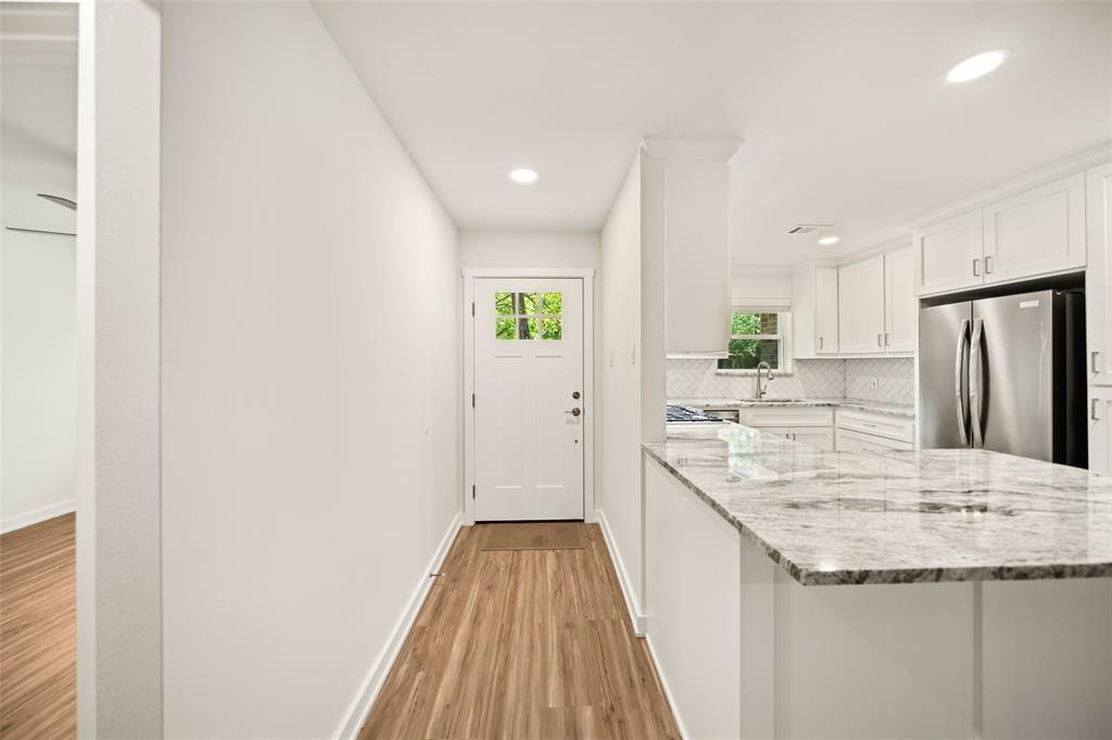 Property Photo:  18 Tulip Hill Court  TX 77380 
