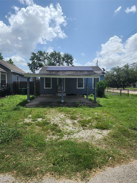 Property Photo: 4802 Hain Street TX 77009