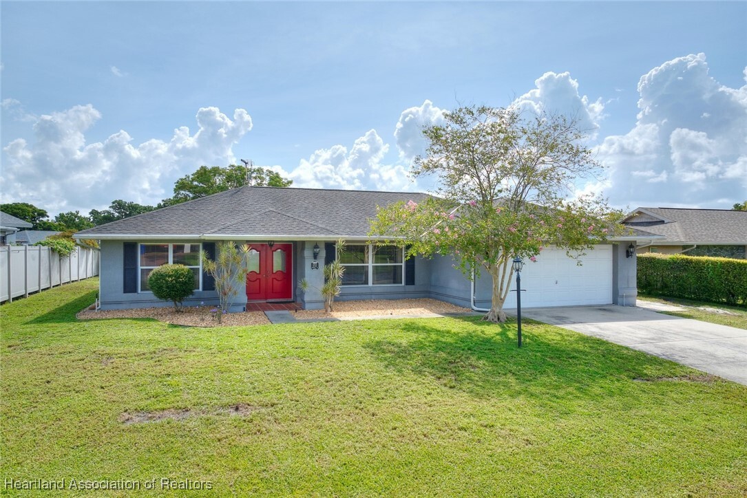 Property Photo: 1712 Sunrise Place FL 33870